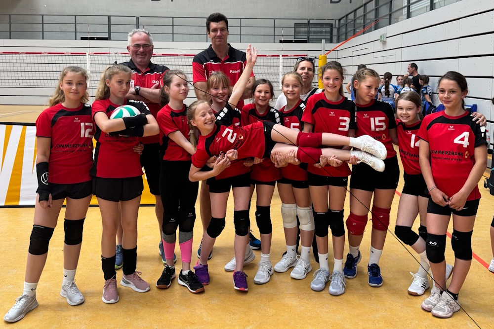 Die Begeisterung ist unseren 5 Teams der U12 deutlich anzusehen (Foto: Angela Düntsch)
