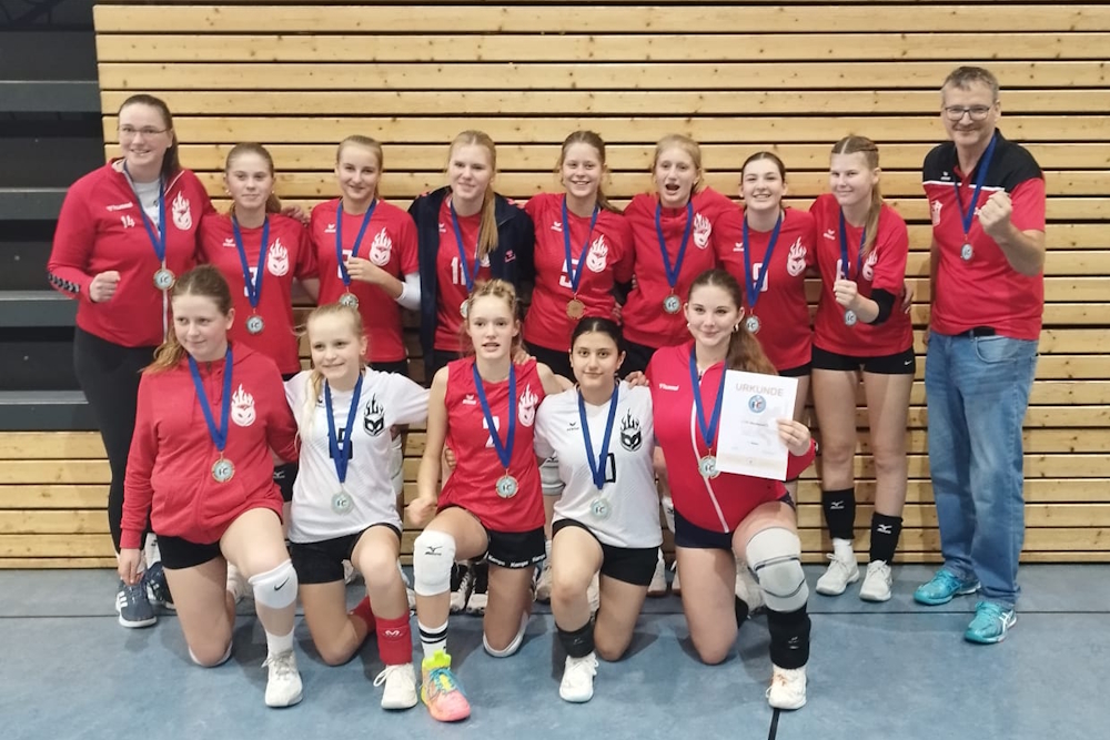 Die Freude über Platz 1 steht den jungen Damen ins Gesicht geschrieben (Foto: Daniel Schulz)