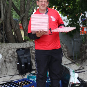 Jede Menge Abschiedsgeschenke für Daniel (Foto: Conrad Freuling)