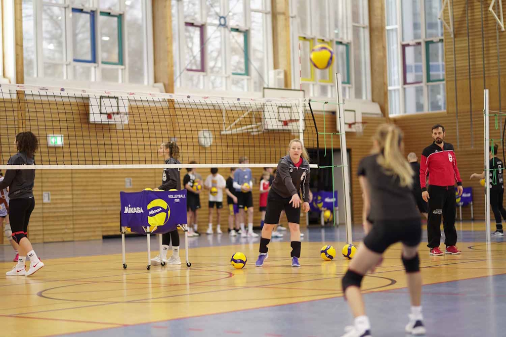 Auch 2026 wieder: Fans trainieren gemeinsam mit den Sparkassen Wildcats Stralsund (wie hier 2025) (Foto: Privat)